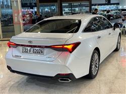 تويوتا أفالون